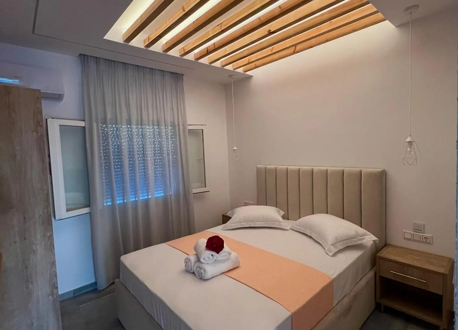 Magda Studios&Apartments Paralia Sikias